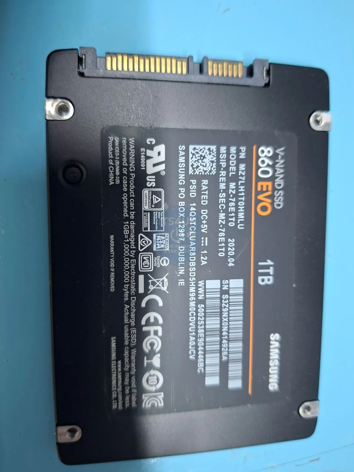 Samsung 860 EVO SSD undergoing data recovery
